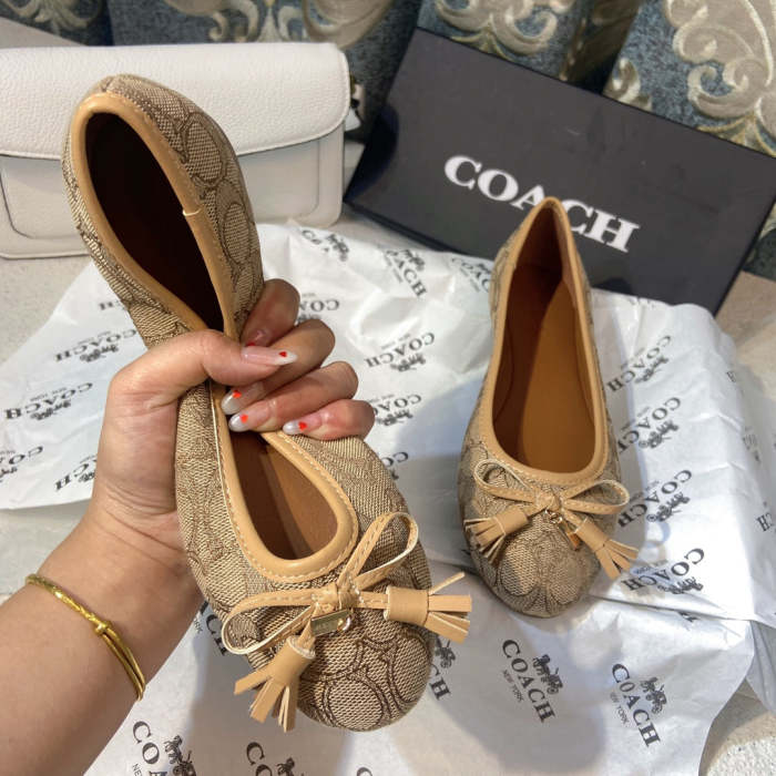 Women flat shoes ,size 35-40 ,with box,SS50-995-997
