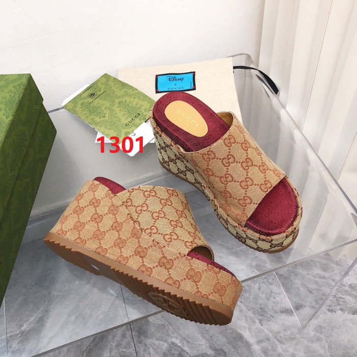 2022 new slippers,size 35-44,with box , SS70-1298-1303