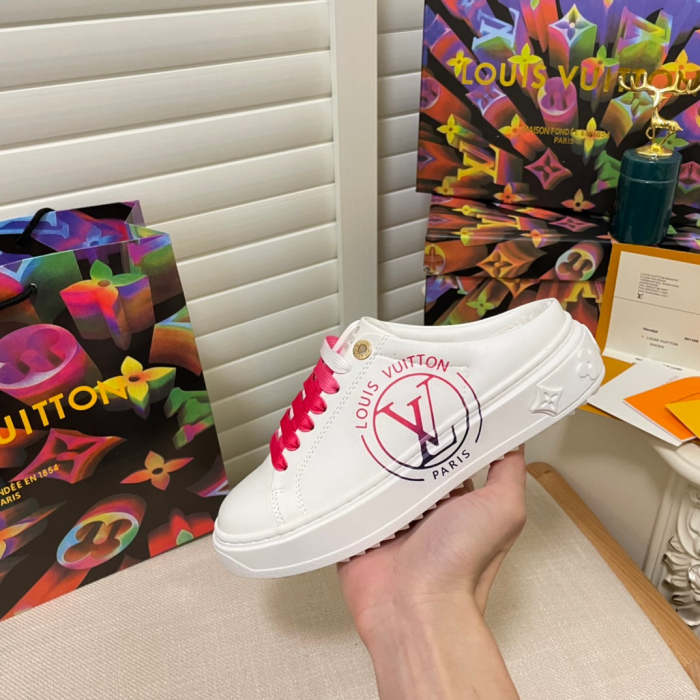 women flat sneakers shoes, size 35-41 with box , SS70-1328-1331