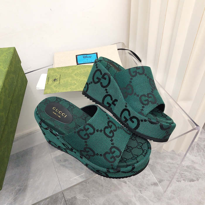 2022 new slippers,size 35-44,with box , SS70-1298-1303