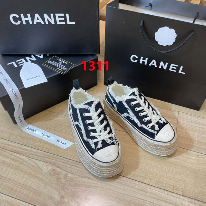 Women flat shoes ,size 34-40 ,with box,SS70-1305-1311
