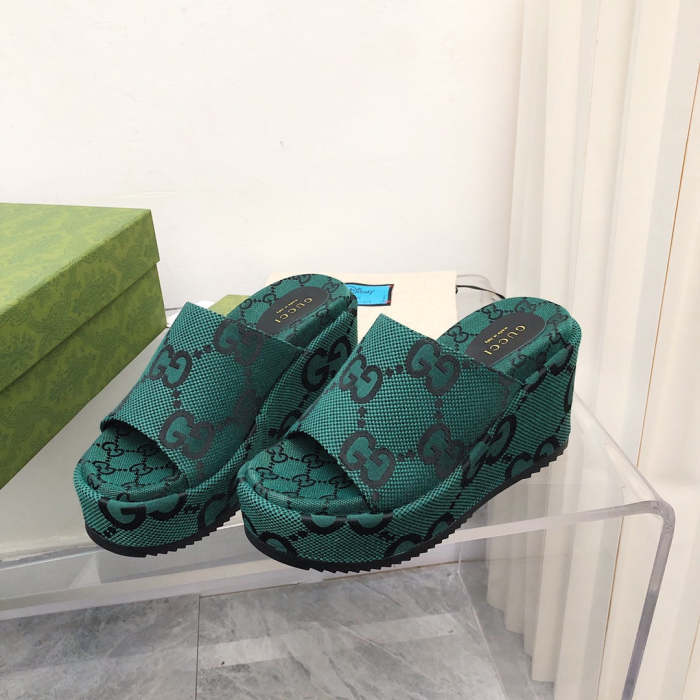 2022 new slippers,size 35-44,with box , SS70-1298-1303