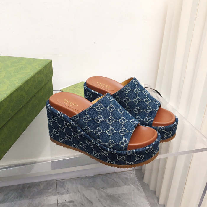 2022 new slippers,size 35-44,with box , SS70-1298-1303