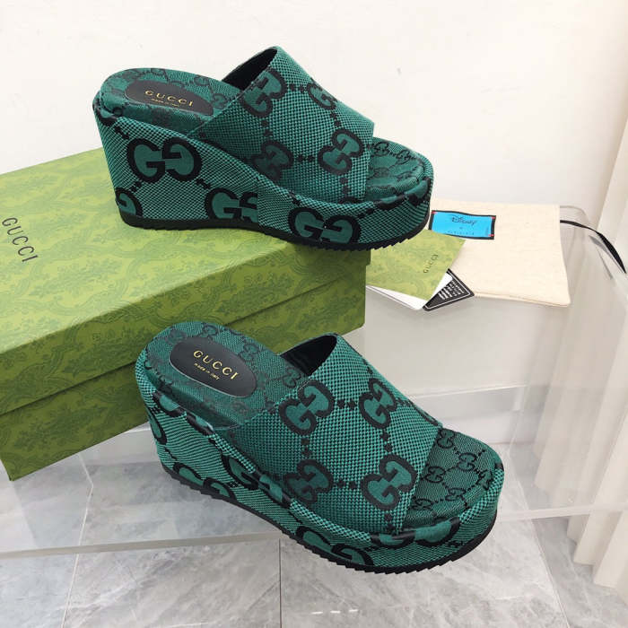 2022 new slippers,size 35-44,with box , SS70-1298-1303