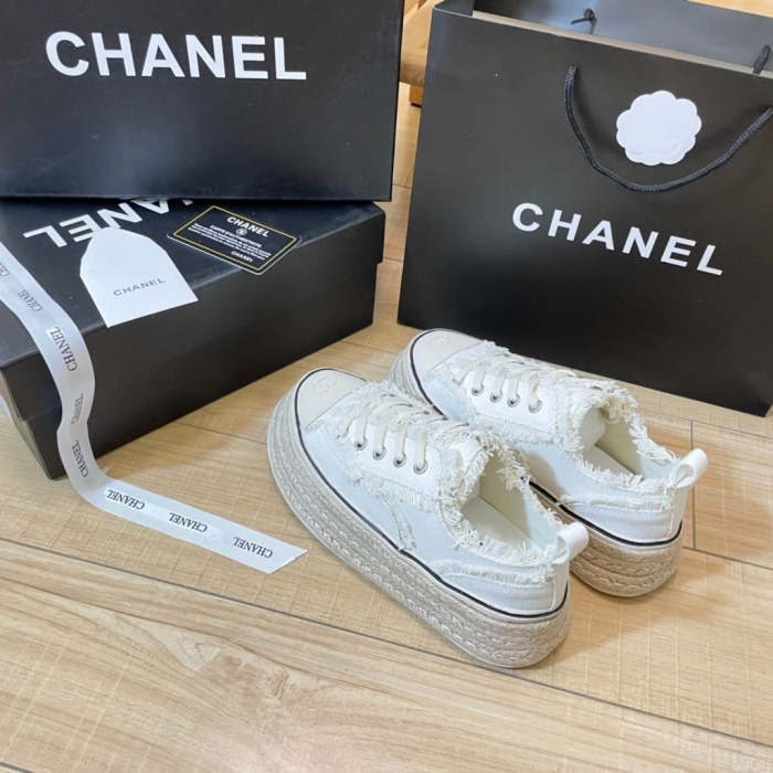 Women flat shoes ,size 34-40 ,with box,SS70-1305-1311