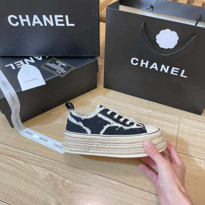 Women flat shoes ,size 34-40 ,with box,SS70-1305-1311