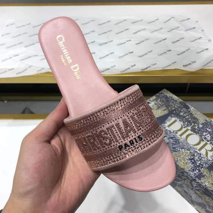 Flat leather sandals slippers , size 34-42 ,with box, SS60-1536-1540