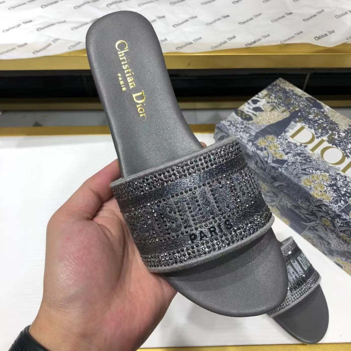 Flat leather sandals slippers , size 34-42 ,with box, SS60-1536-1540