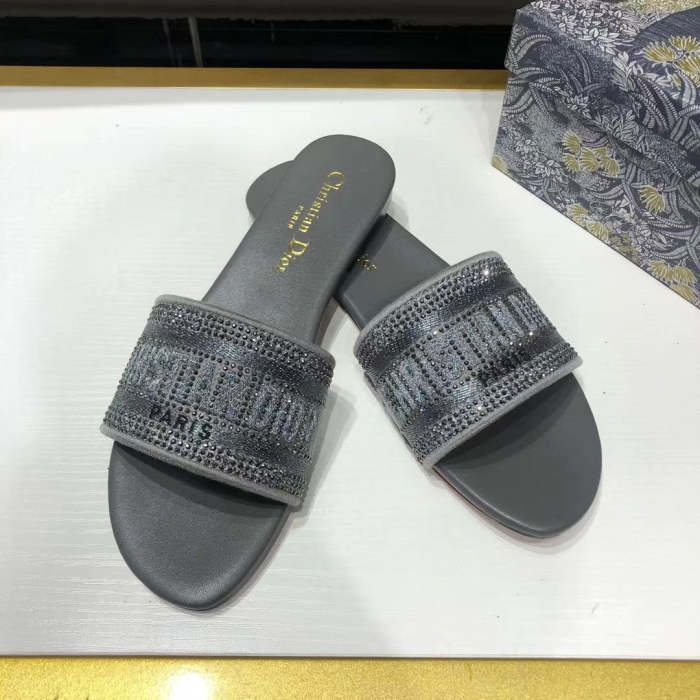 Flat leather sandals slippers , size 34-42 ,with box, SS60-1536-1540