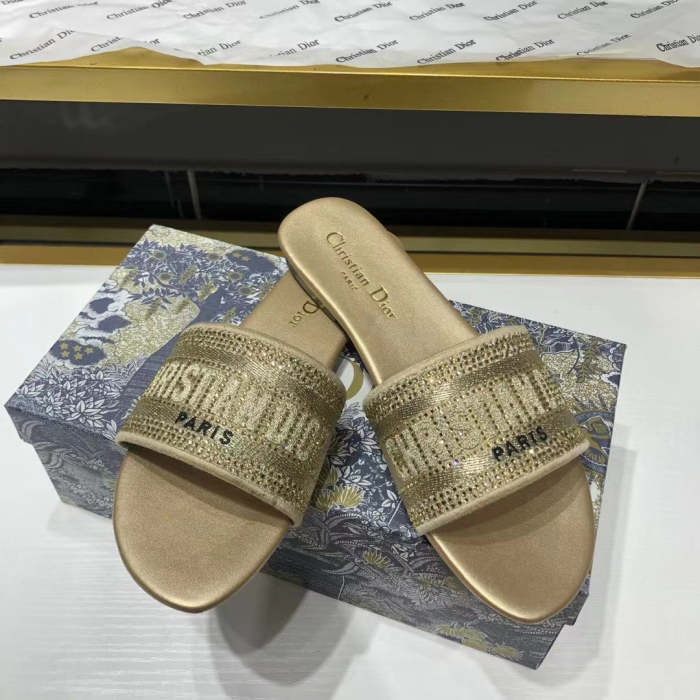 Flat leather sandals slippers , size 34-42 ,with box, SS60-1536-1540