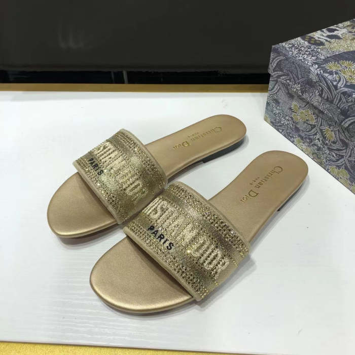 Flat leather sandals slippers , size 34-42 ,with box, SS60-1536-1540