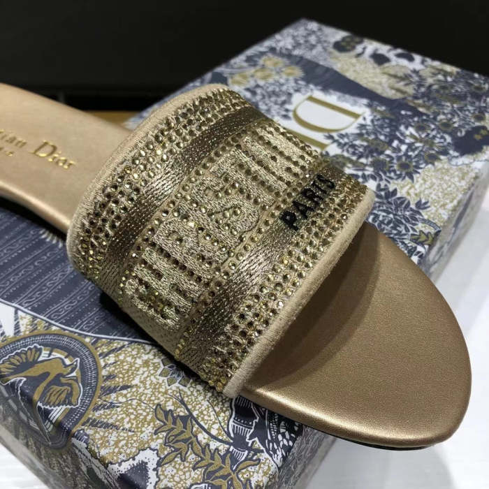 Flat leather sandals slippers , size 34-42 ,with box, SS60-1536-1540