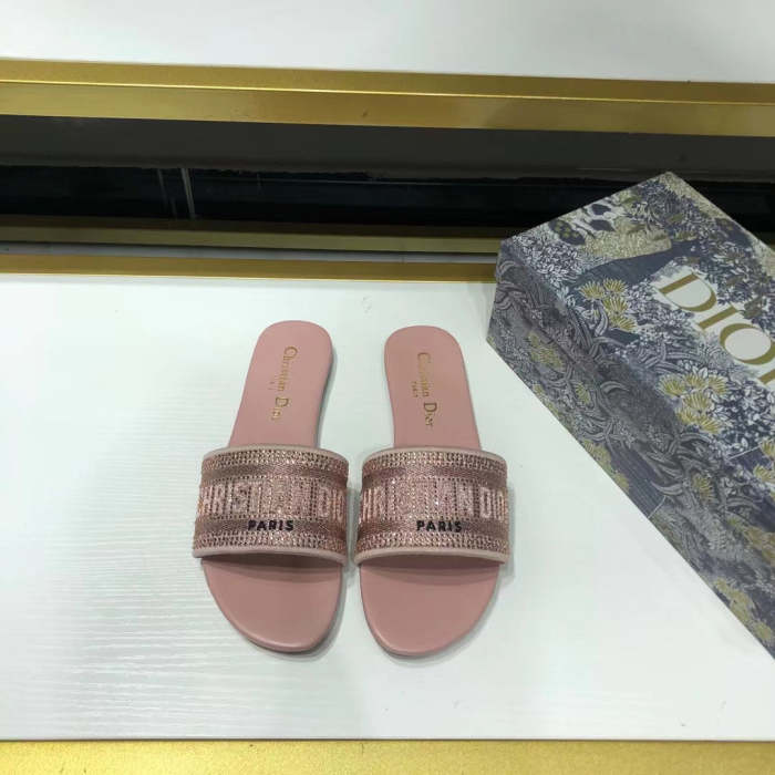 Flat leather sandals slippers , size 34-42 ,with box, SS60-1536-1540