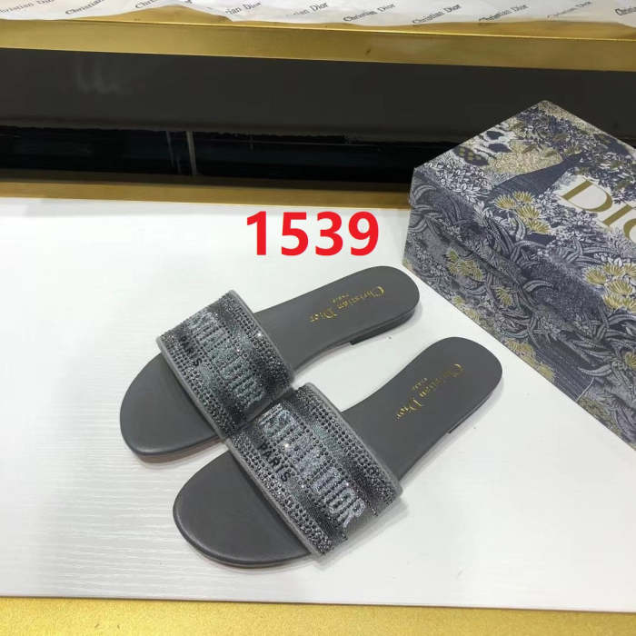 Flat leather sandals slippers , size 34-42 ,with box, SS60-1536-1540