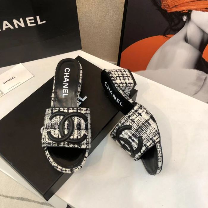 women leather sandals slippers , size 34-41 ,with box, SS60-1574-1575