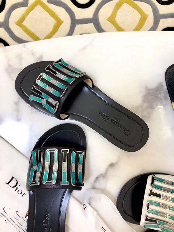 Flat leather sandals slippers , size 34-42 ,with box, SS50-1027