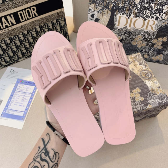 Flat leather sandals slippers , size 34-42 ,with box, SS50-1022