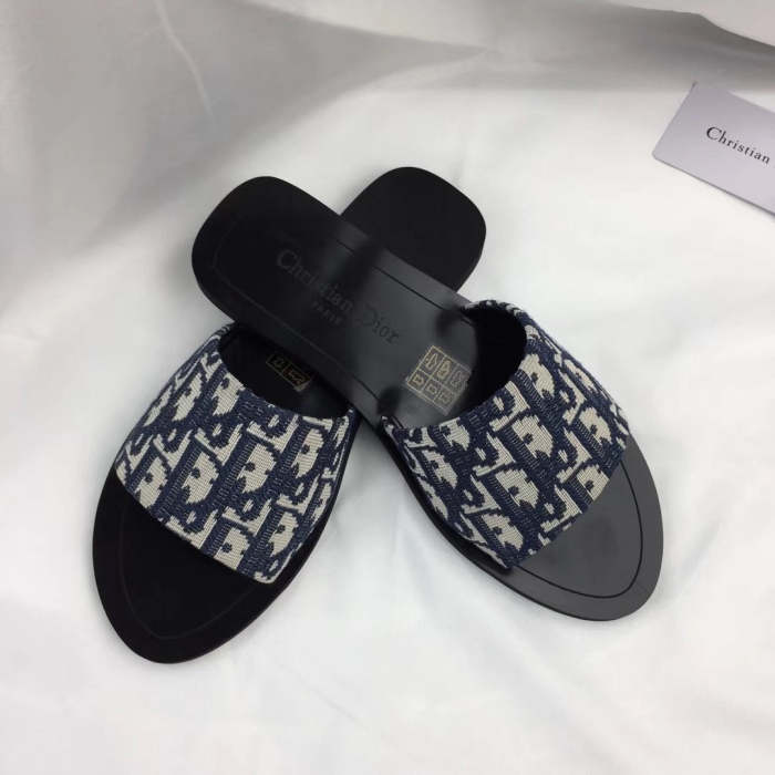 Flat leather sandals slippers , size 34-42 ,with box, SS50-1029-1032
