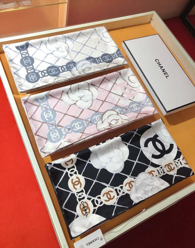 Silk scarf , NO BOX, size 90*90cm, SF15-293-295