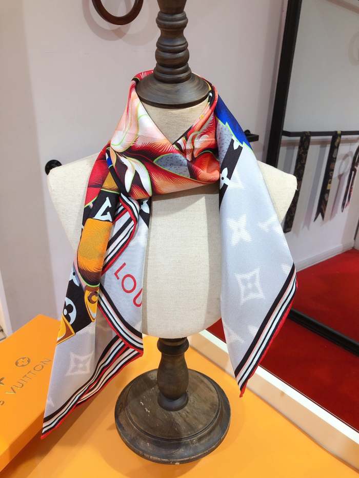 Silk scarf , NO BOX, size 90*90cm,  SF15-269-270