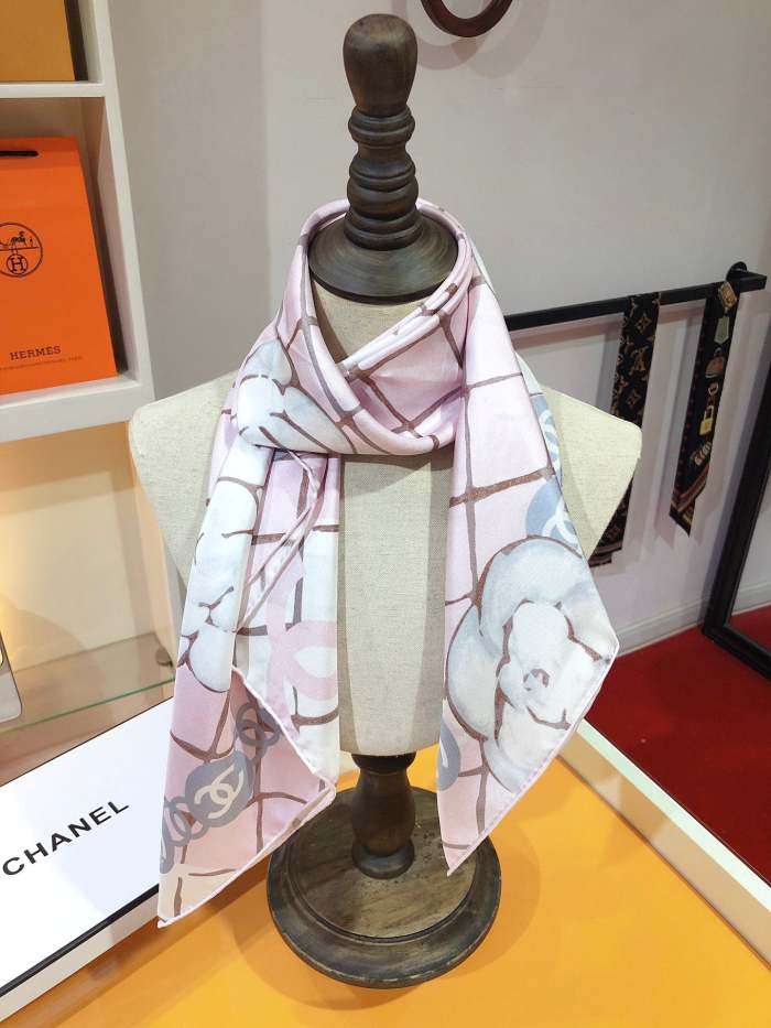 Silk scarf , NO BOX, size 90*90cm,  SF15-293-295