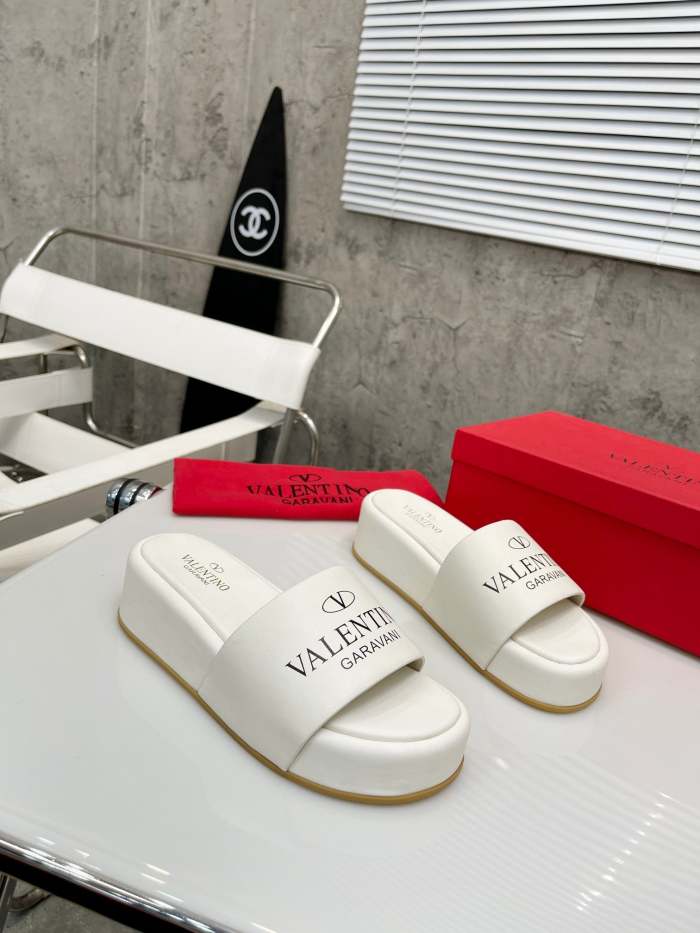 Flat leather sandals slippers , size 35-41 ,with box, SS60-1634-1637