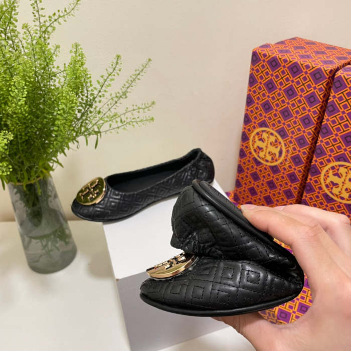 Women flat shoes ,size 35-40 ,with box, SS60-1606-1615