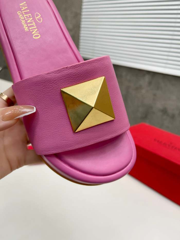 Flat leather sandals slippers , size 35-41 ,with box, SS60-1630-1633
