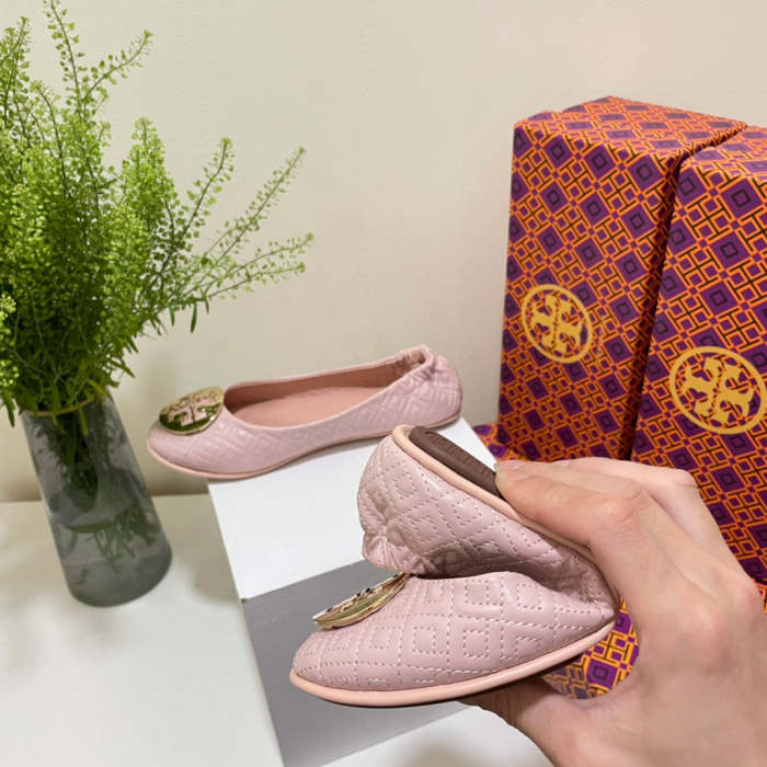 Women flat shoes ,size 35-40 ,with box, SS60-1606-1615