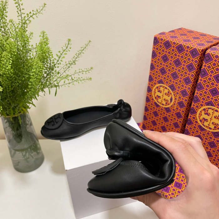 Women flat shoes ,size 35-40 ,with box, SS60-1606-1615