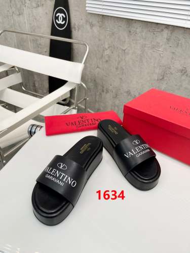 Flat leather sandals slippers , size 35-41 ,with box, SS60-1634-1637