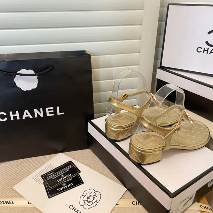 Women leather sandals slippers , size 35-40 ,with box, SS60-1619-1622