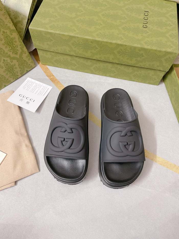 Flat leather sandals slippers , size 35-41 ,with box, SS60-1598-1600