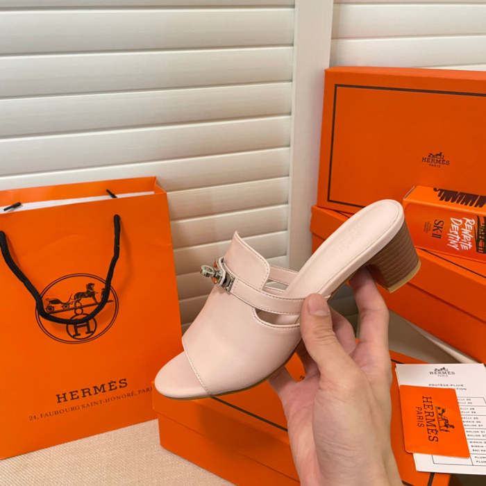 Women leather sandals slippers , size 35-42 ,with box, SS60-1601-1603