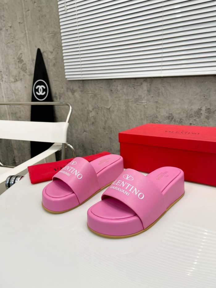 Flat leather sandals slippers , size 35-41 ,with box, SS60-1634-1637
