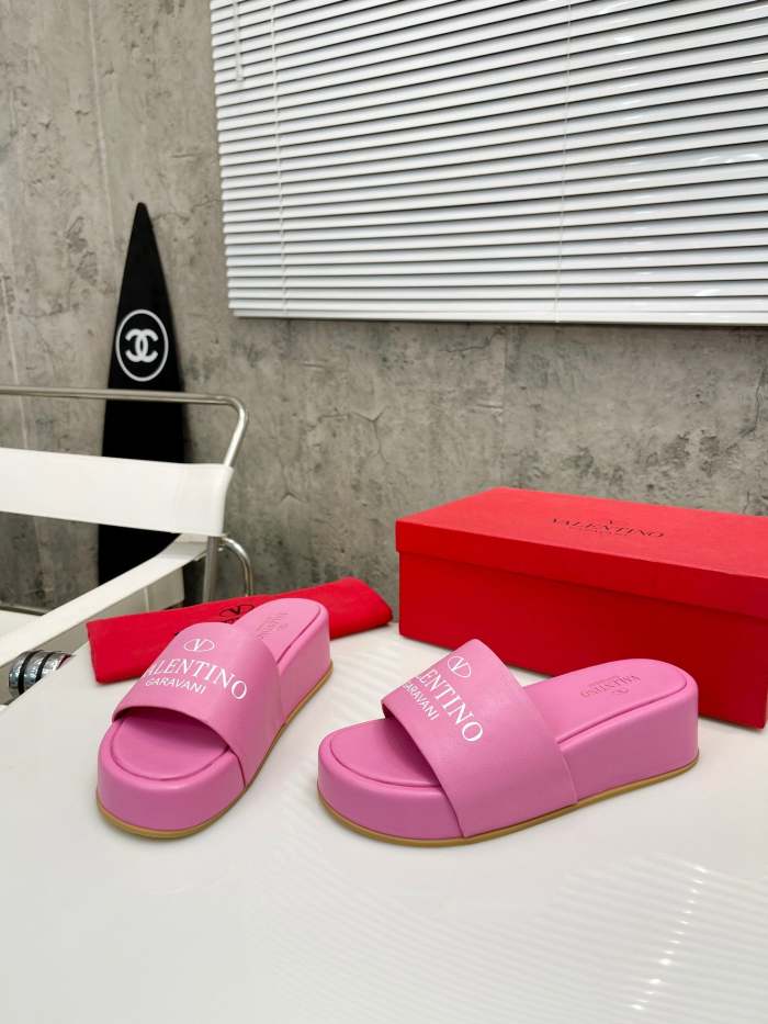 Flat leather sandals slippers , size 35-41 ,with box, SS60-1634-1637