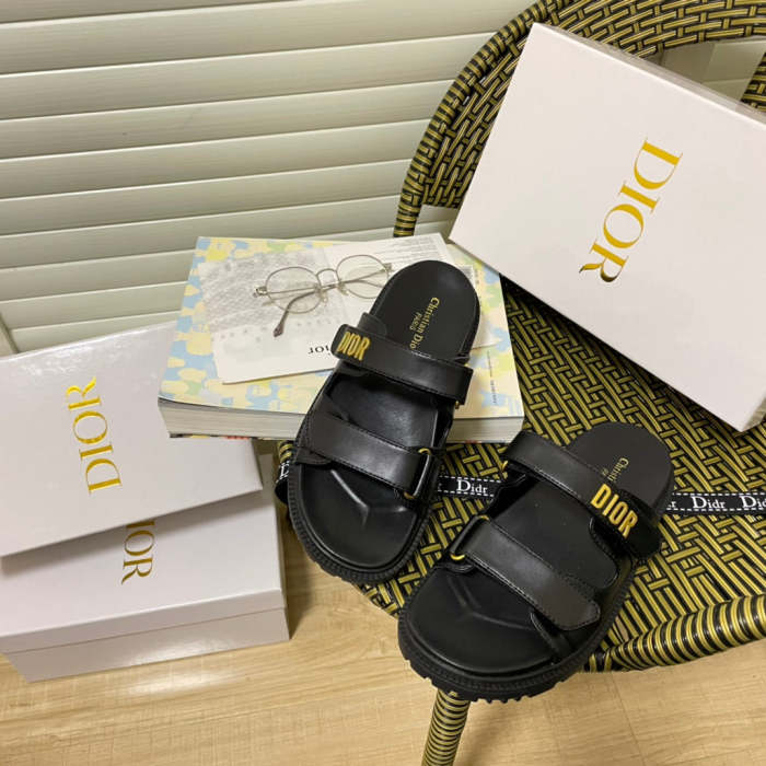 Flat leather sandals slippers , size 35-41 ,with box, SS60-1616-1618