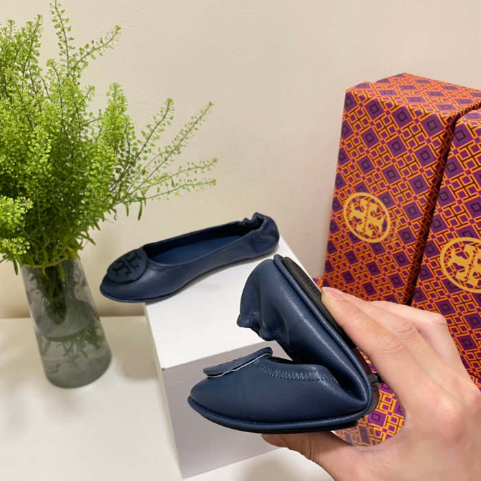 Women flat shoes ,size 35-40 ,with box, SS60-1606-1615