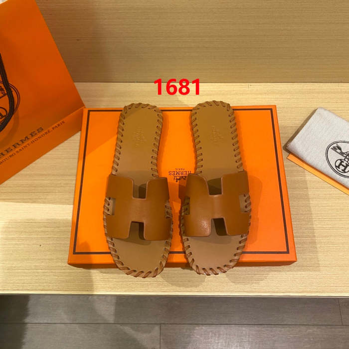 Leather flat sandals shoes, size 35-40 , SS60-1680-1682