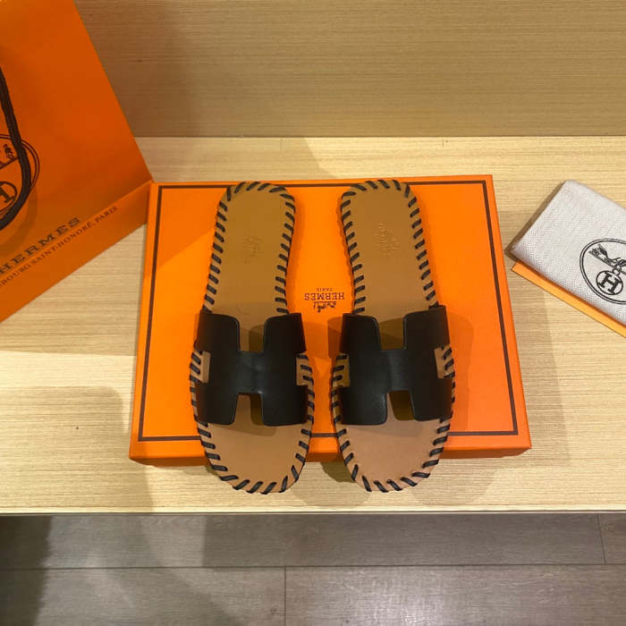 Leather flat sandals shoes, size 35-40 , SS60-1680-1682