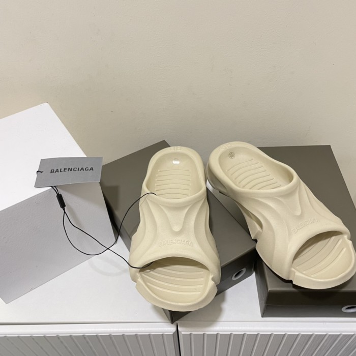 Flat leather sandals slippers , size 36-45 ,SS60-1693-1696