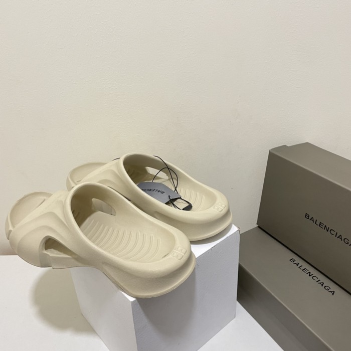 Flat leather sandals slippers , size 36-45 ,SS60-1693-1696