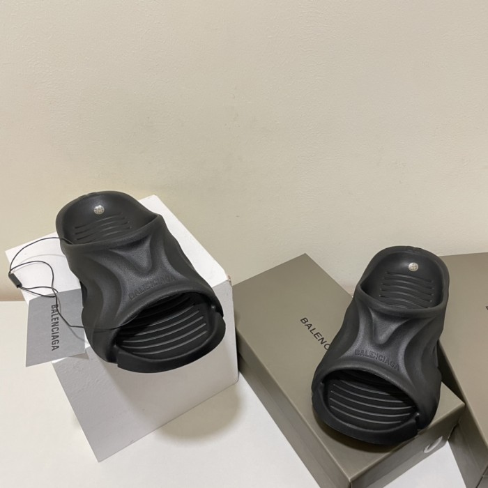 Flat leather sandals slippers , size 36-45 ,SS60-1693-1696