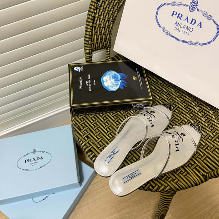 Padding sheepskin ，High-end PVC，women's slippers，size 35-40，SS60-1698-1701
