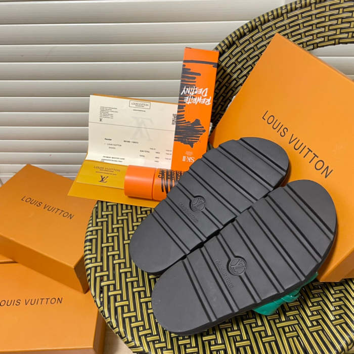Flat leather sandals slippers , size 35-40 ,SS60-1714-1718
