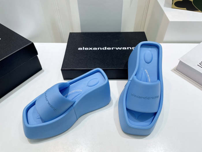 2022 new slippers,size 34-41,SS60-1702-1704
