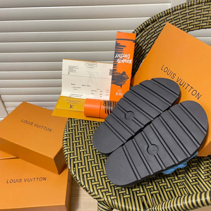 Flat leather sandals slippers , size 35-40 ,SS60-1714-1718