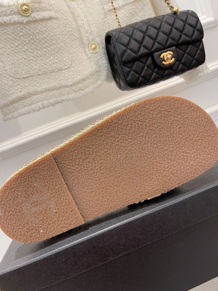Women flat sandals slippers , size 35-40, SS70-1356