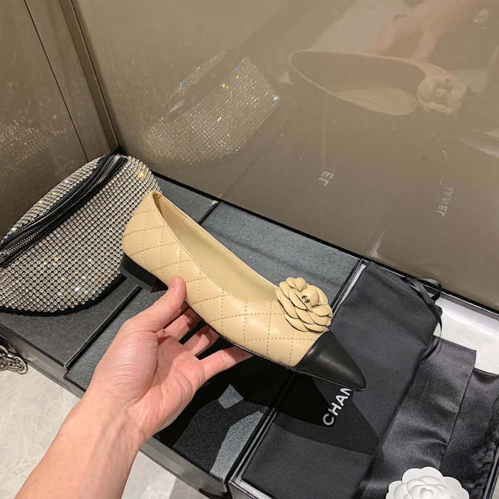 Women flat shoes ,size 35-40 ,SS60-1739-1740