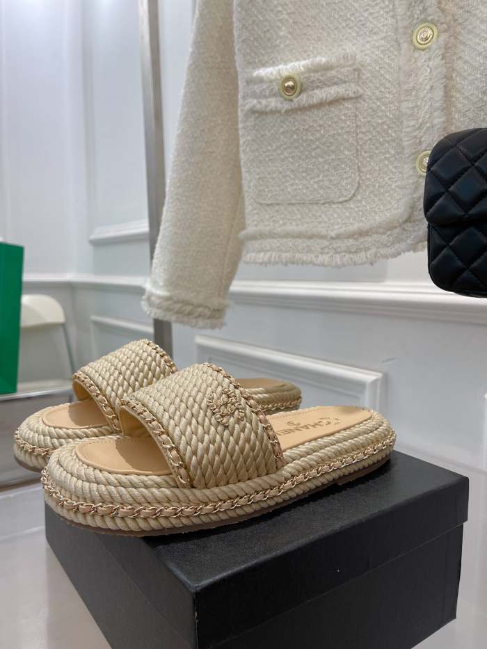 Women flat sandals slippers , size 35-40, SS70-1356